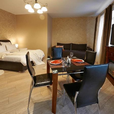 Paulmarie Apartments On Prs. Lenina, 51 Gomel Exteriör bild