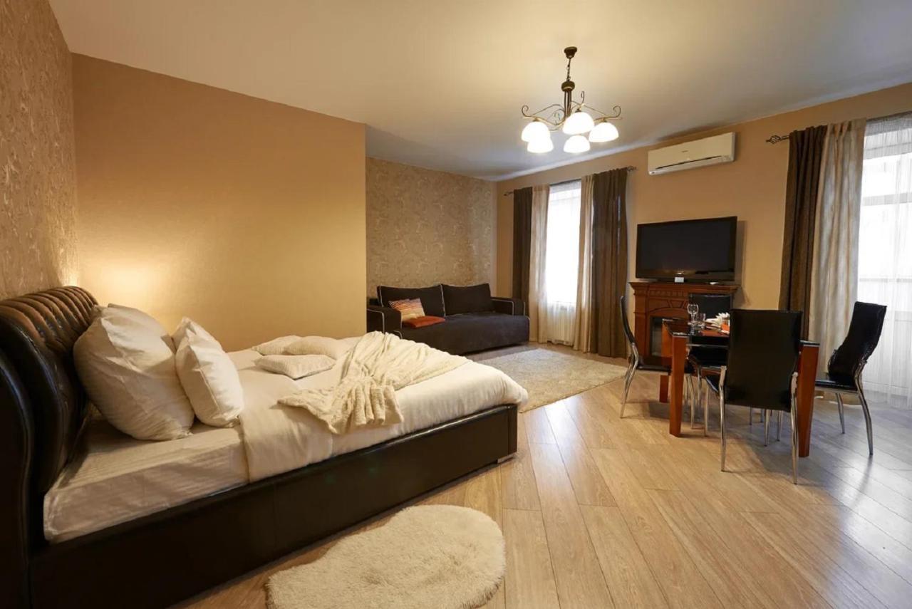Paulmarie Apartments On Prs. Lenina, 51 Gomel Exteriör bild